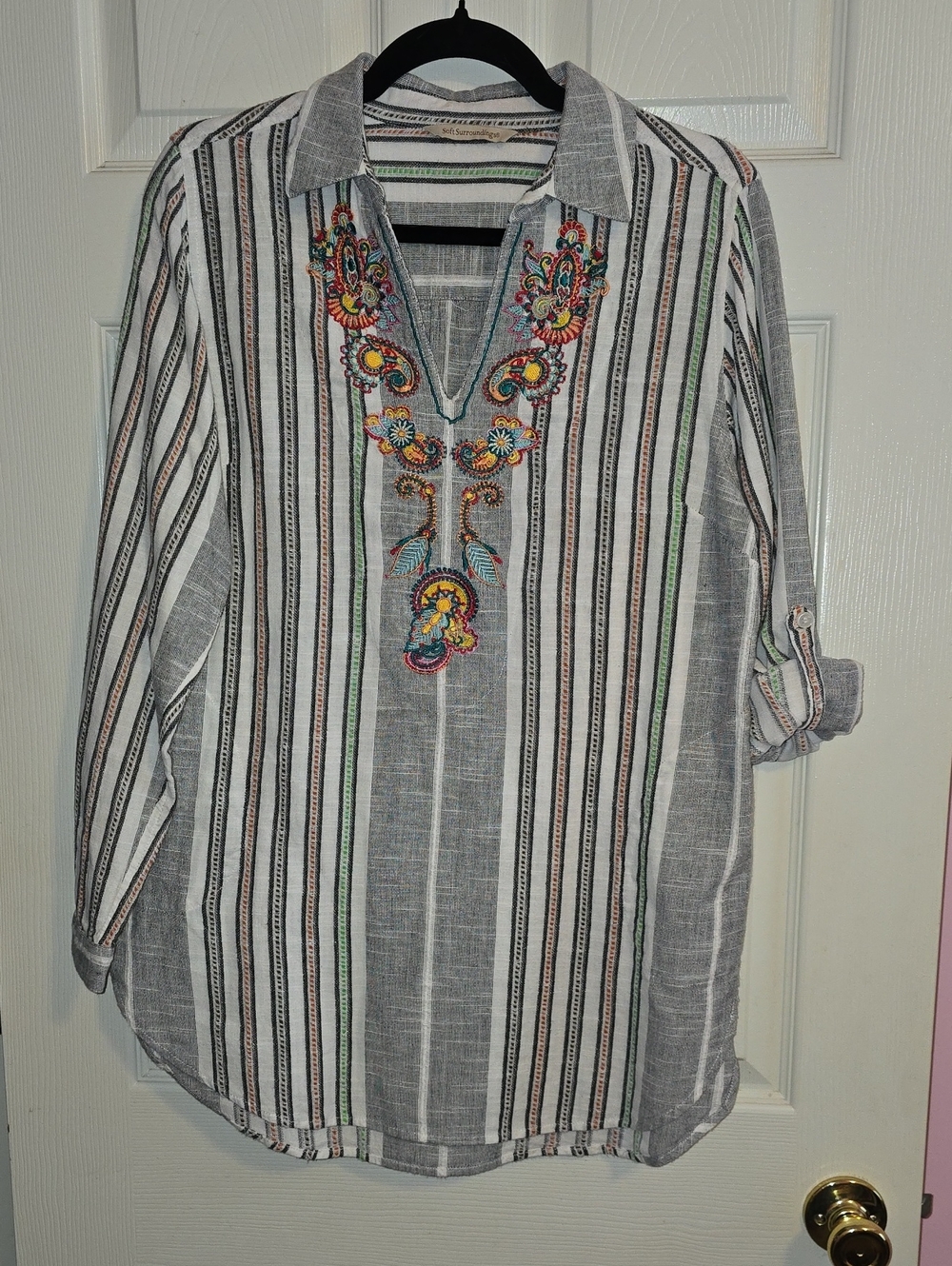 Embroidered Striped V-Neck Tunic Top - Gray With Pockets